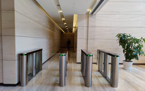 百富国际大厦电梯